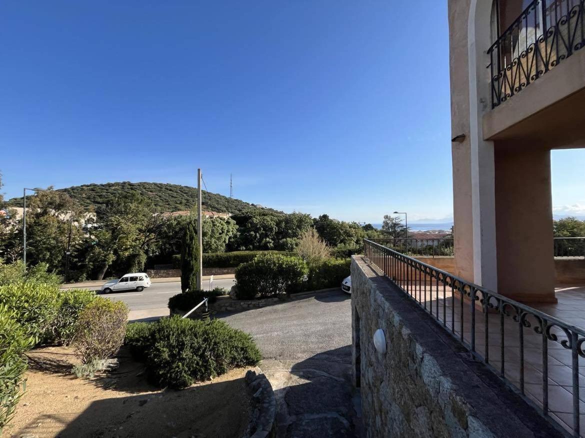 Appartement Cala Di Mare L'Ile Rousse Extérieur photo
